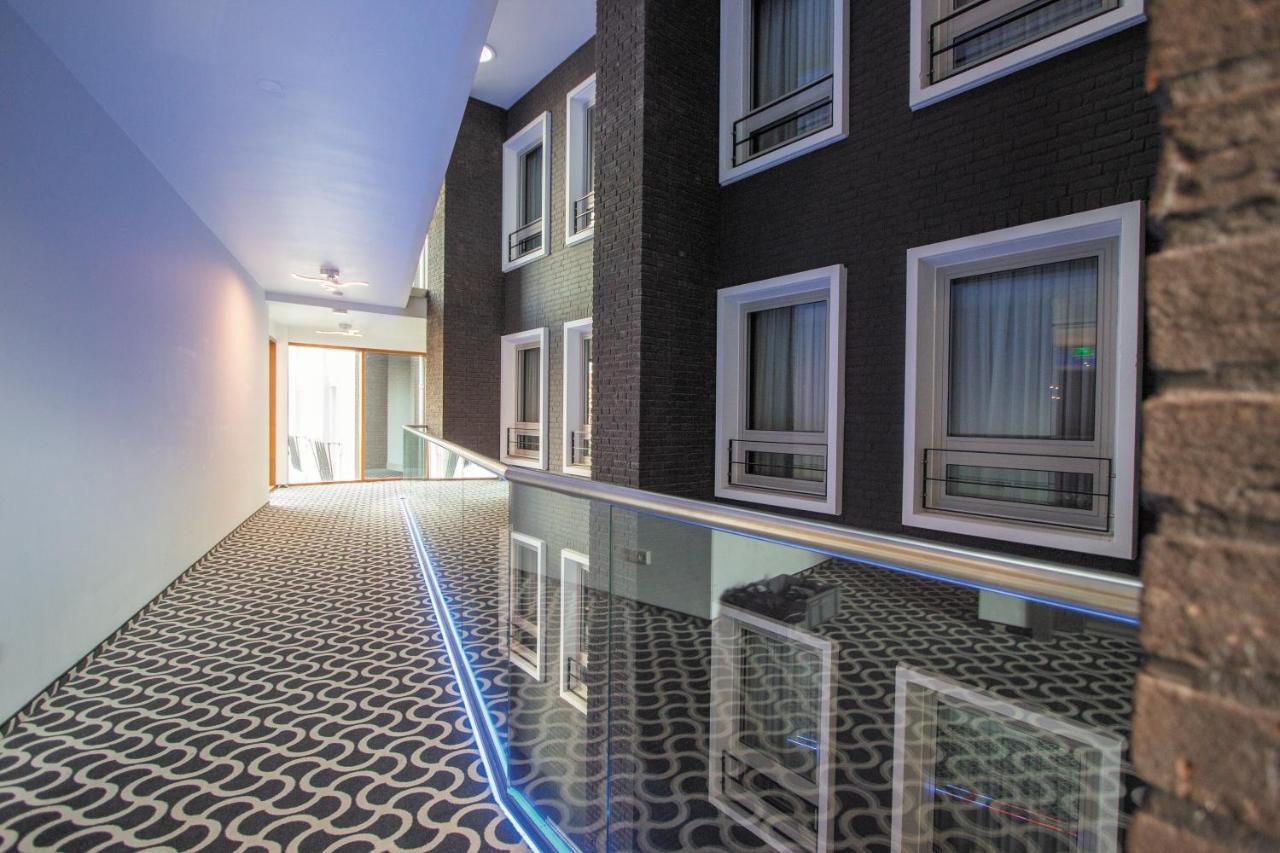Golden Tulip West Ende Hotel Helmond Exterior foto